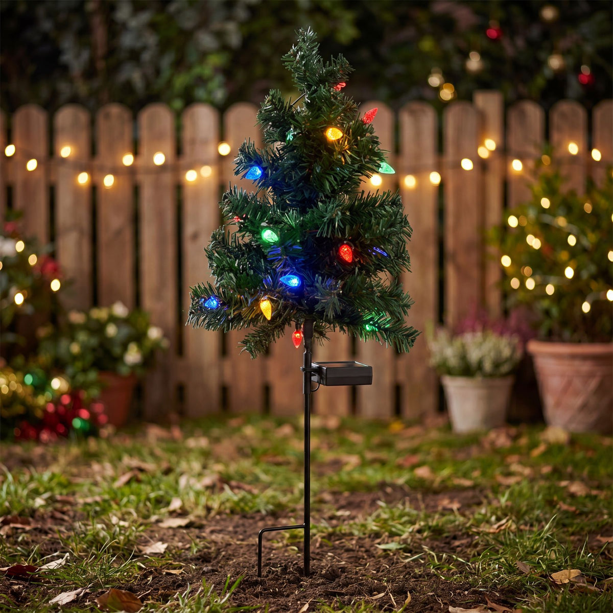 🎄 Solar Christmas Tree Garden Light – Festive Outdoor Holiday Decor